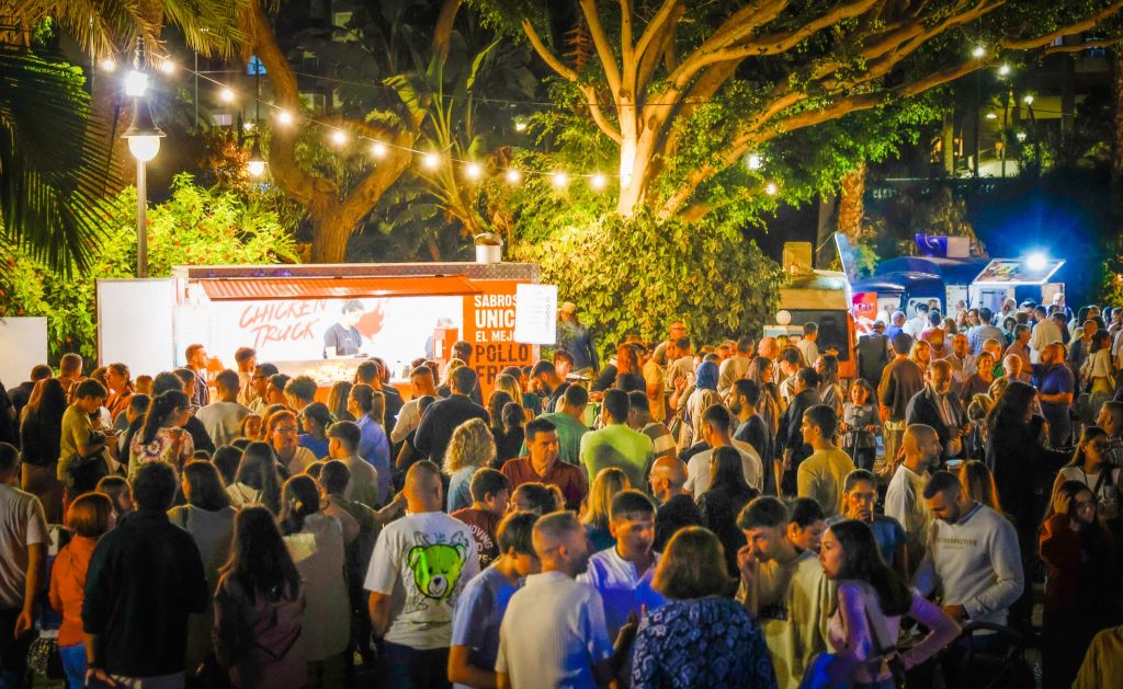 El Foodtruck Festival arrasa en Ceuta y se consolida como un éxito rotundo El Foodtruck Festival arrasa en Ceuta y se consolida como un éxito rotundo