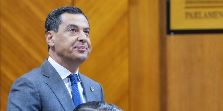 El pulso entre PP y Vox se intensifica en Andalucía por la gestión de Moreno