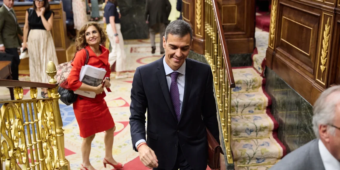 Pedro Sánchez tilda de “circo” la comisión de investigación tras un tenso intercambio con UPN