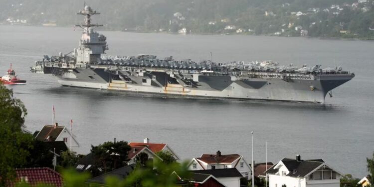Venezuela eleva su alerta militar en respuesta a la presencia del portaaviones estadounidense USS Gerald Ford en el Caribe