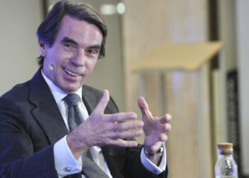 Aznar: “No discuto con quien no tiene el nivel intelectual para el puesto que ocupa”