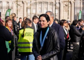 Ayuso recibe el alta tras superar un cuadro de gastroenteritis