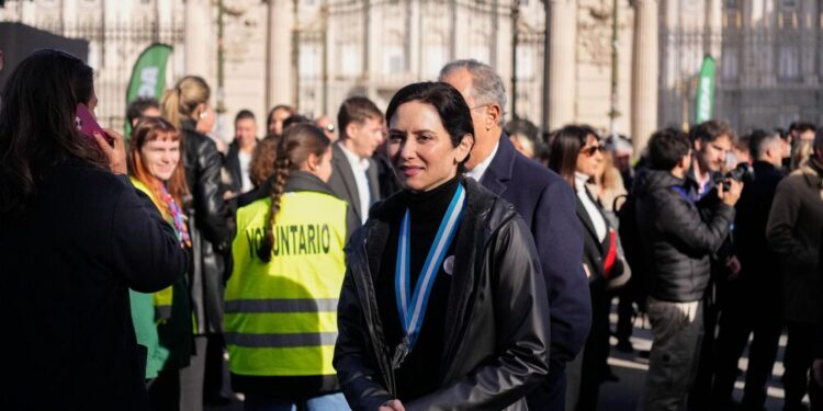 Ayuso recibe el alta tras superar un cuadro de gastroenteritis