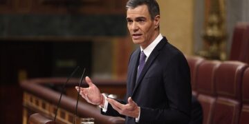 Sánchez critica las privatizaciones del PP: “Han convertido Madrid en un casino donde Quirón siempre gana”