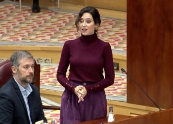 Ayuso arremete contra Sánchez: «Es un ‘inquiokupa’ que no tiene presupuestos ni palabra»