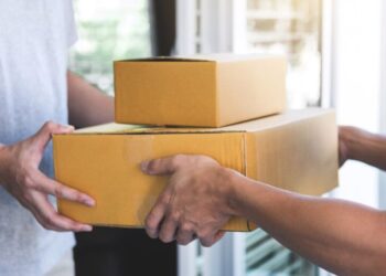 Adecco busca 2.400 conductores repartidores para la campaña del Black Friday y Navidad