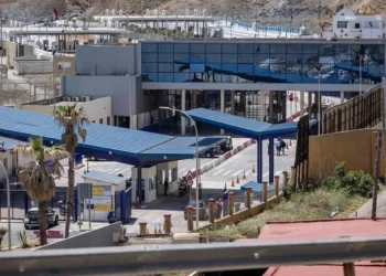Colapso en la frontera de Ceuta: hasta seis horas de espera por obras en el lado marroquí