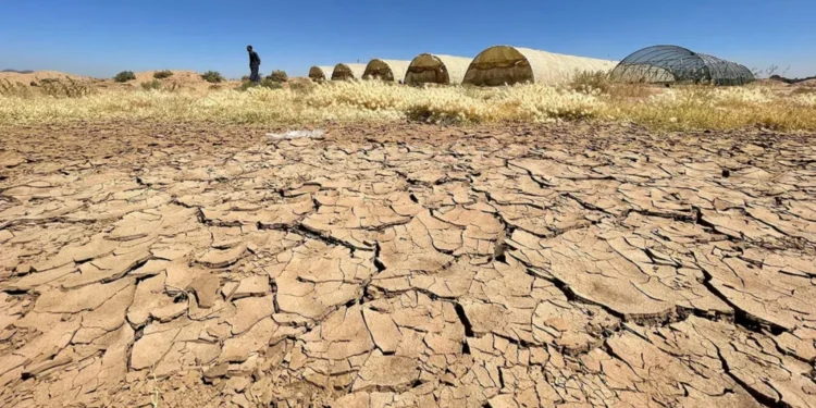 Irán enfrenta una crisis hídrica sin precedentes y evalúa evacuar Teherán ante la falta de lluvias