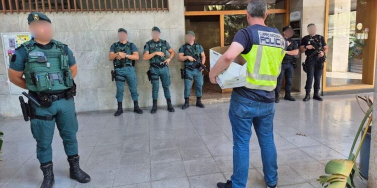 Desmantelan una red de narcotráfico vinculada a una banda motera que operaba en Ibiza