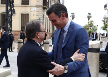 Pedro Sánchez inaugura la nueva estación marítima de Ceuta en una visita relámpago