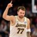 Doncic hace historia y dispara a los Lakers al triunfo frente a Utah