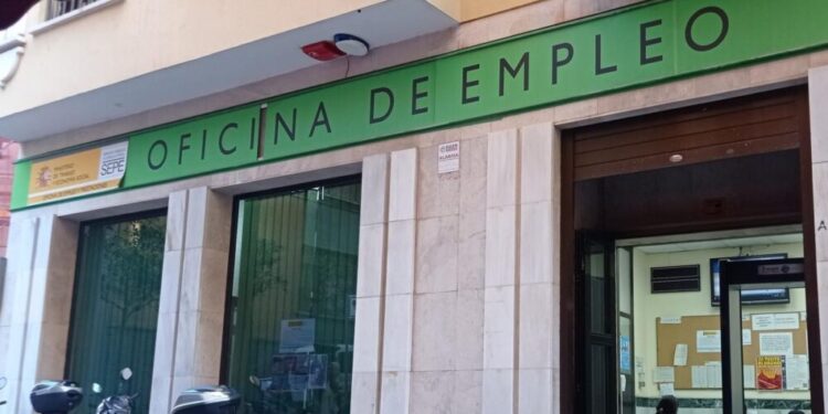 Ceuta vuelve a encender las alarmas: el desempleo se enquista tras casi dos décadas de cifras críticas