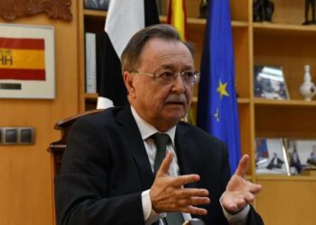 Vivas lanza ultimátum: ‘Si pierden los fondos, la constructora pagará