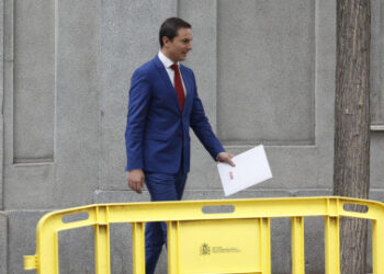 Lobato y Sánchez Acera niegan implicación de Moncloa en la filtración del correo sobre el novio de Ayuso