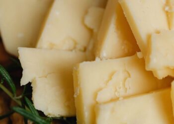 Alerta por listeria en queso de mezcla madurado distribuido en cuatro comunidades autónomas