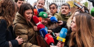 Leire Díez pide al juez anular los audios, incluido aquel en el que se presenta como “mano derecha” de Santos Cerdán