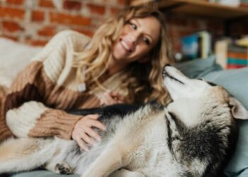 Urgente para dueños de perros: retira de tu casa estas plantas venenosas que pueden ser mortales