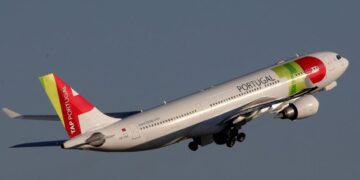 IAG muestra interés en la privatización de la aerolínea TAP de Portugal