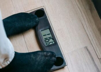 Hallan proteína clave que podría frenar la acumulación de grasa y abrir nuevas vías contra la obesidad