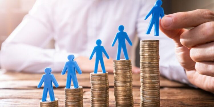 Los sindicatos mantienen su exigencia: piden subir el SMI un 7,5 %, hasta 1.273 €/mes brutos en 2026