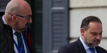 Ábalos y Koldo declaran hoy en el Supremo: el juez puede decidir su ingreso en prisión preventiva