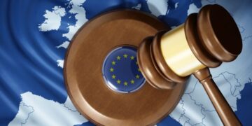 El Tribunal Europeo obliga a los países de la UE a reconocer los matrimonios homosexuales, aunque no estén legalizados en su legislación nacional
