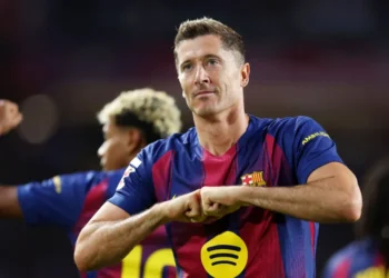 Lewandowski brilla y lidera la victoria del Barcelona en Balaídos