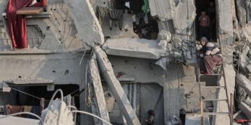 Continúan las tensiones en Gaza: Hamás devuelve otro cuerpo mientras Israel ataca