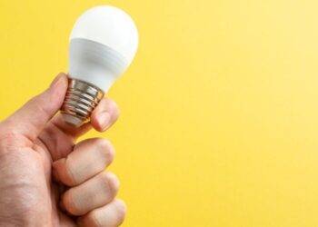El precio de la luz hoy 14 de noviembre: el tramo más barato será entre las 04:00 y las 05:00 horas