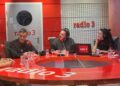 Pedro Sánchez se acerca al público joven con música indie y TikTok: visita sorpresa a Radio 3