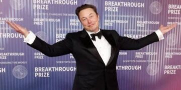 Elon Musk prevé un futuro sin empleos: «El trabajo será opcional, la IA lo hará todo»