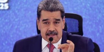 Maduro llama a los estadounidenses a detener la guerra en el Caribe