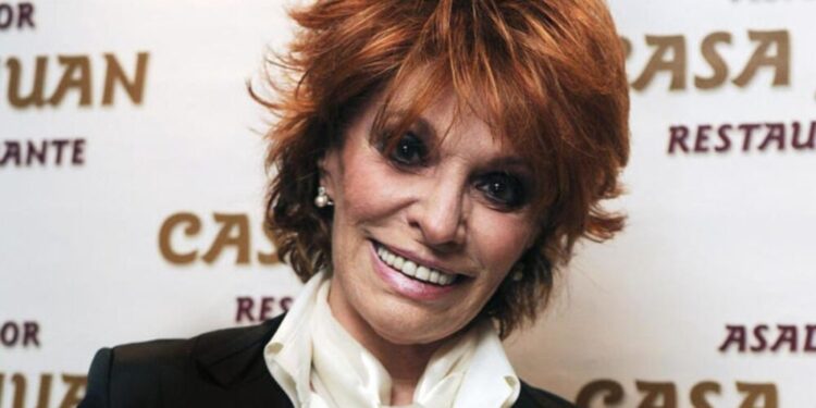 Investigan la muerte de la cantante Encarnita Polo: velatorio discreto y un compañero de residencia señalado