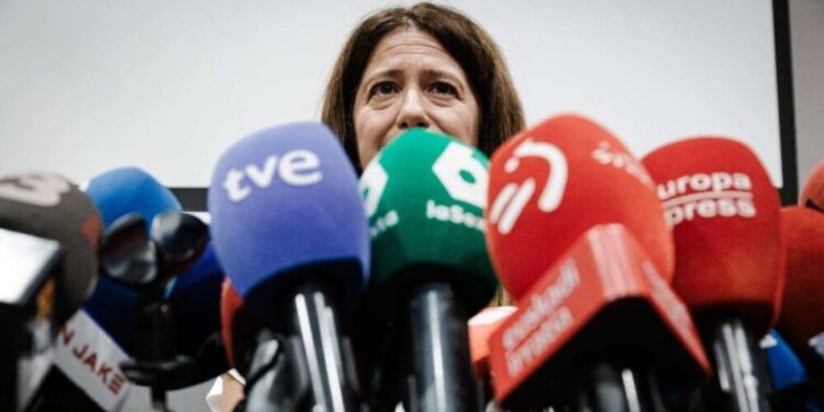 VOX presenta una querella contra Leire Díez y el expresidente de Correos por supuestas irregularidades en la gestión electoral