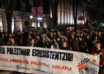 Bilbao se moviliza en defensa de Palestina antes del partido en San Mamés