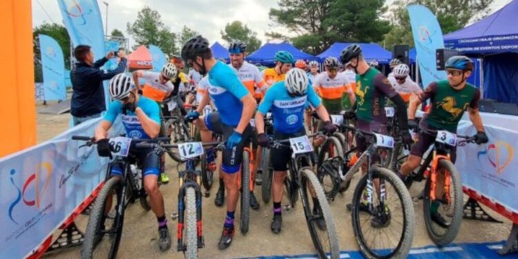 Sergio Guzmán conquista nuevamente la Media Maratón Ciudad de Ceuta BTT