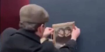 Nueva polémica en el Louvre por un cuadro colgado en la misma sala que la Mona Lisa: preocupaciones sobre la seguridad