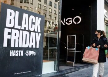 El Ministerio de Consumo refuerza la vigilancia ante ‘Black Friday’ y ‘Ciber Monday’