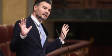 Rufián advierte a Sánchez: “Si surge la Gürtel del PSOE pediremos elecciones” tras la salida de Santos Cerdán