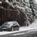 Alerta Nieve: La lista definitiva de 10 elementos obligatorios y esenciales que debes llevar en el coche para evitar multas de 200€