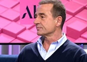 Terremoto en Mediaset: Alessandro Lequio, despedido de la cadena tras las últimas y contundentes declaraciones de Antonia Dell’Atte sobre malos tratos