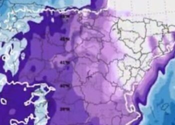 La nieve se prepara para colarse en el norte y centro de España este fin de semana: así avisa la AEMET