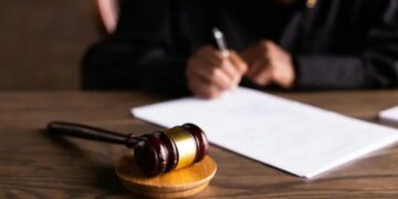 El Gobierno cuestiona la imparcialidad de la Justicia tras la condena