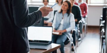 Nuevas regulaciones para contratos formativos del Gobierno español