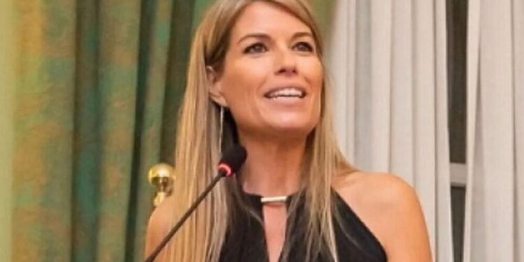 El Juzgado certifica que el coche de la periodista Maribel Vilaplana salió del parking a las 19:51 horas tras la comida con Carlos Mazón el día de la DANA