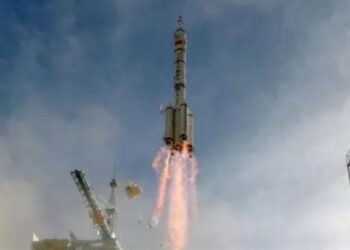China lanza la Shenzhou 22 en una misión de rescate de emergencia para salvar a tres astronautas ‘varados’ en la estación Tiangong