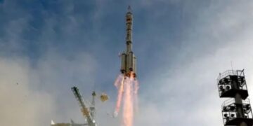 China lanza la Shenzhou 22 en una misión de rescate de emergencia para salvar a tres astronautas ‘varados’ en la estación Tiangong
