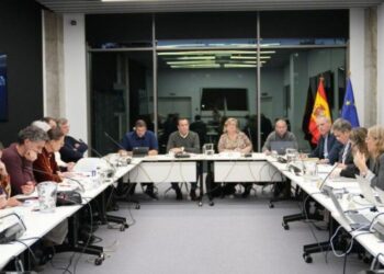 Gobierno y sindicatos pactan una subida salarial del 11 % para funcionarios entre 2025 y 2028