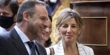 José Luis Ábalos acusa a Yolanda Díaz de permitir el uso indebido de su vivienda oficial