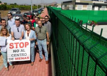 Vox fuerza el cierre de un centro de menores en Murcia y el traslado de 50 jóvenes migrantes